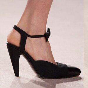 Chanel 2020 Bow CC Logo Ankle Strap Toe Cap Black Suede & Satin Black Pumps 7.5